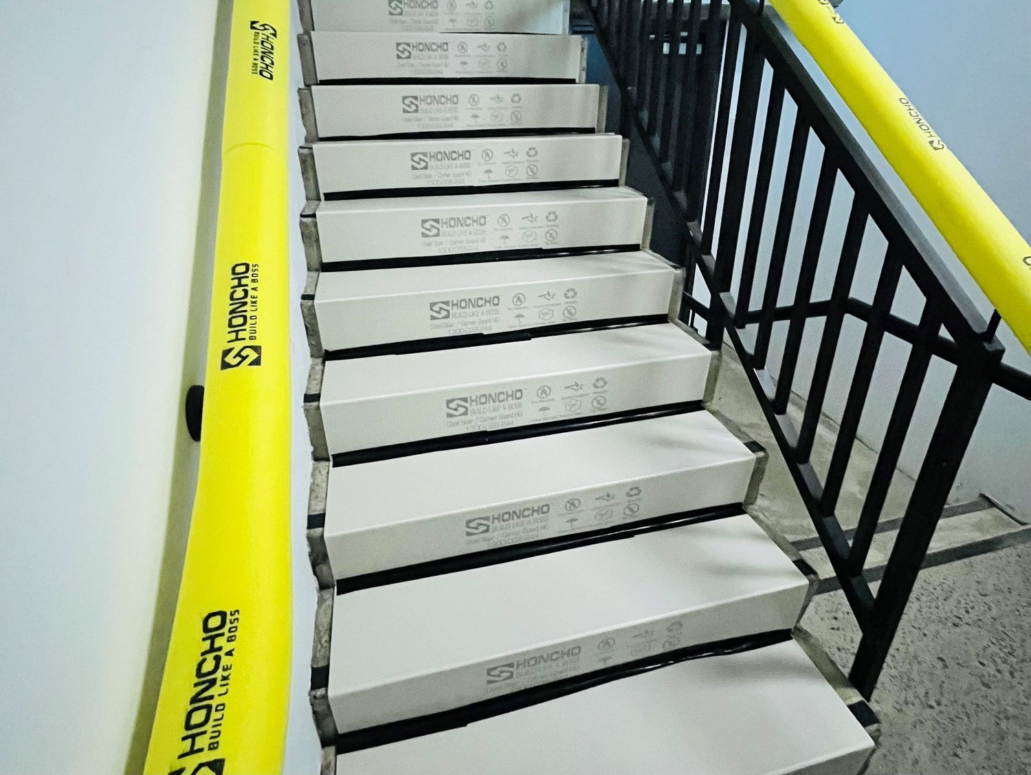 Honcho Fire Rated Chief Stair/Corner Guard HD 110 x 27/19 x 0.5cm